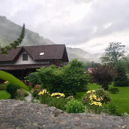 Casa De Piatra